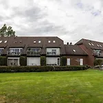Für Drei 44 Buschvitz