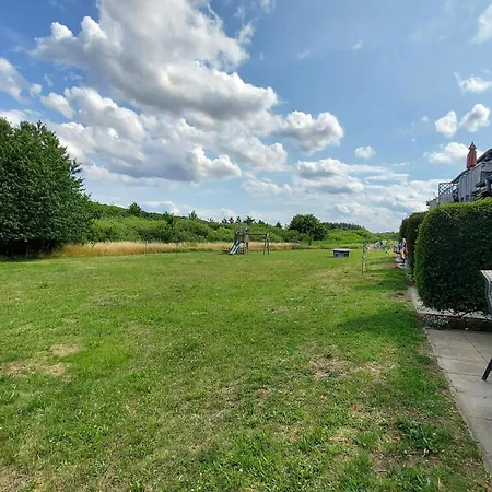 Fuer Drei 44 Apartmán *