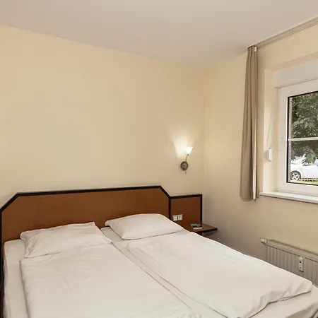 Fuer Drei 44 * Goehren (Ruegen)