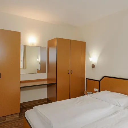 Für Drei 44 Apartment *